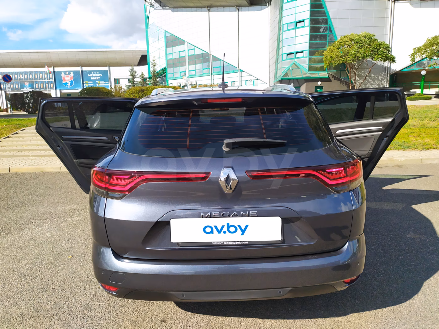 Renault Megane фото 8