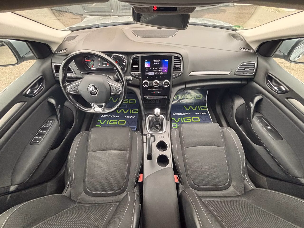 Renault Megane фото 10