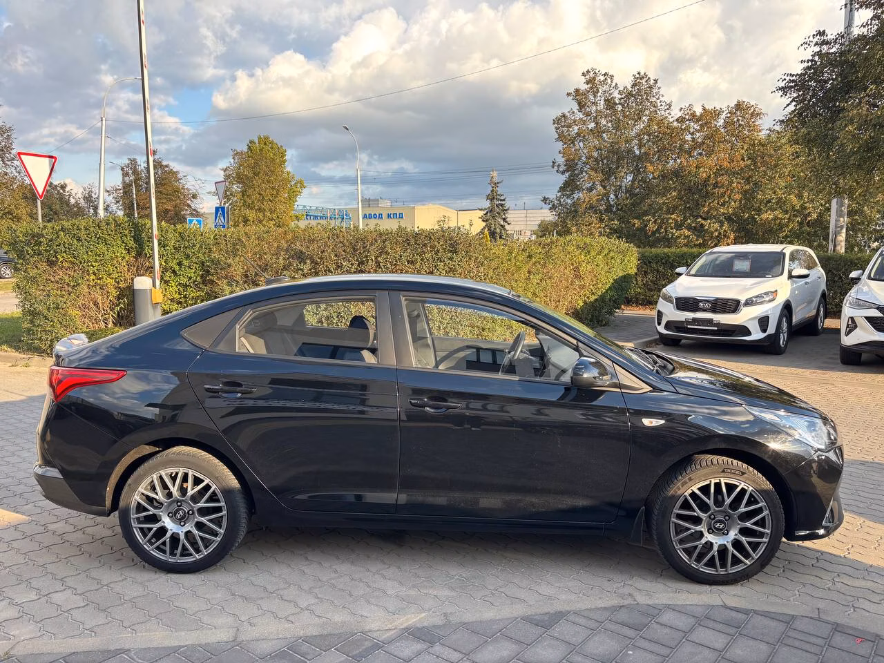 Hyundai Accent фото 6