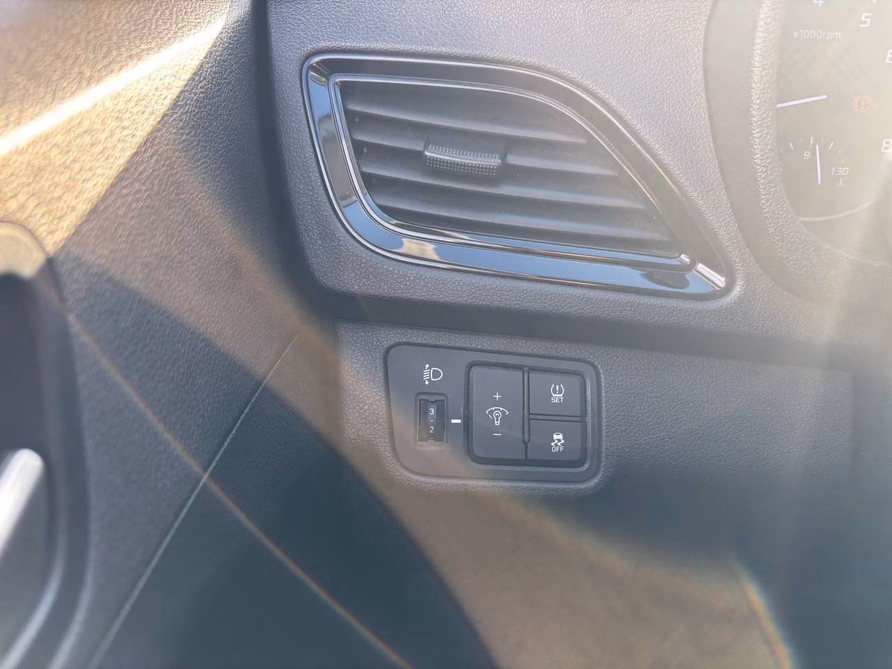 Hyundai Accent фото 16