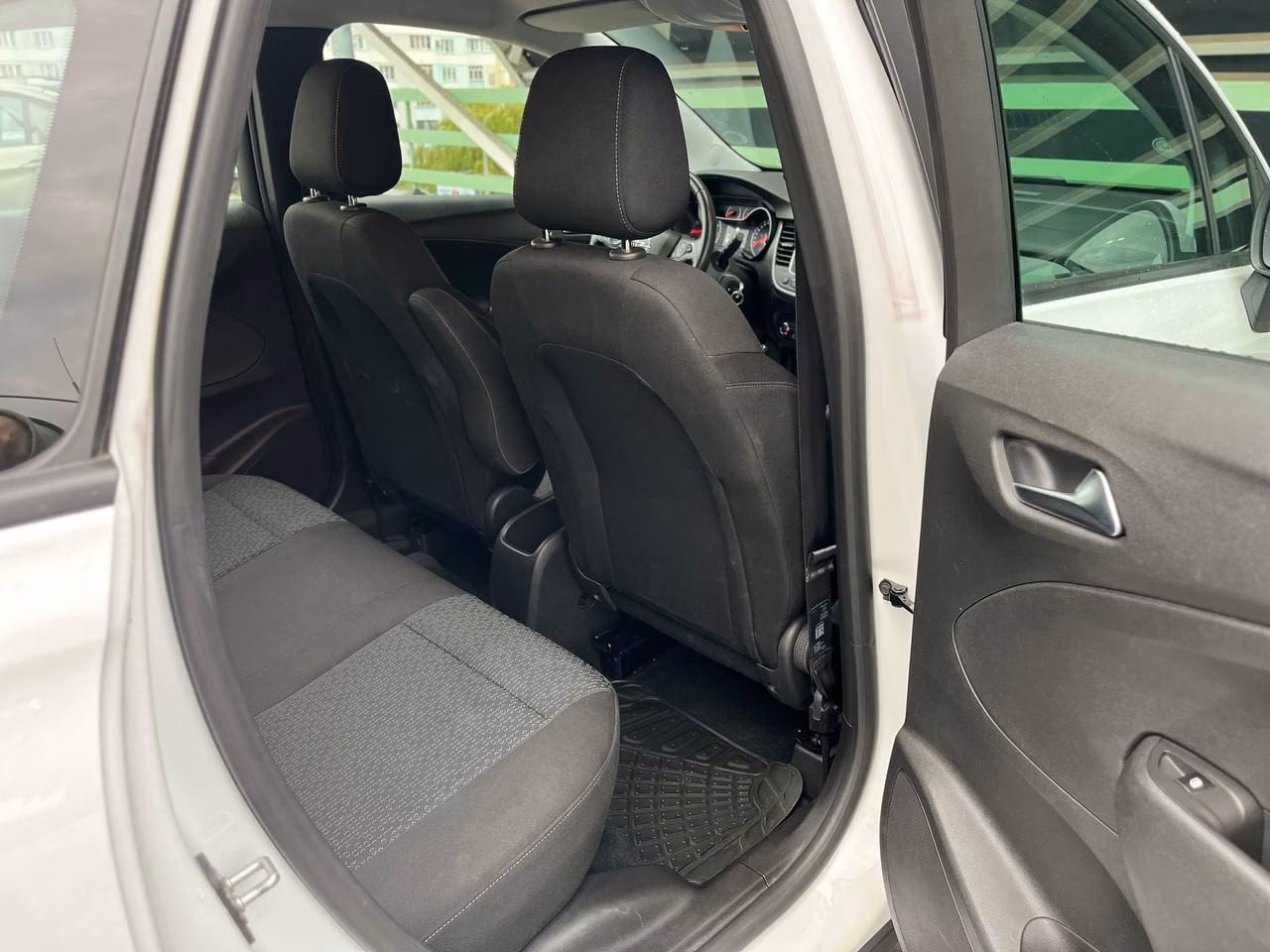 Opel Crossland X фото 10