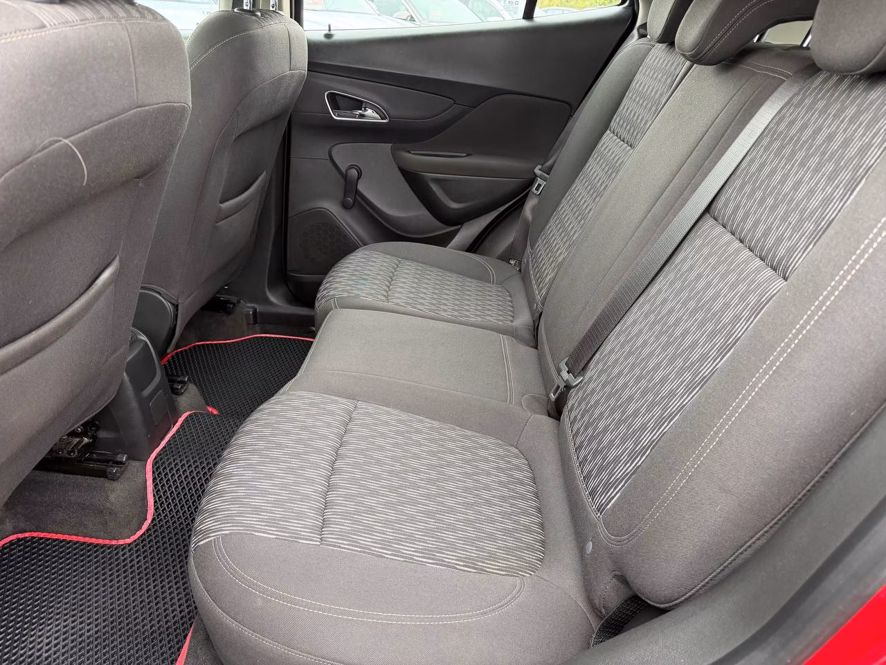 Opel Mokka фото 17