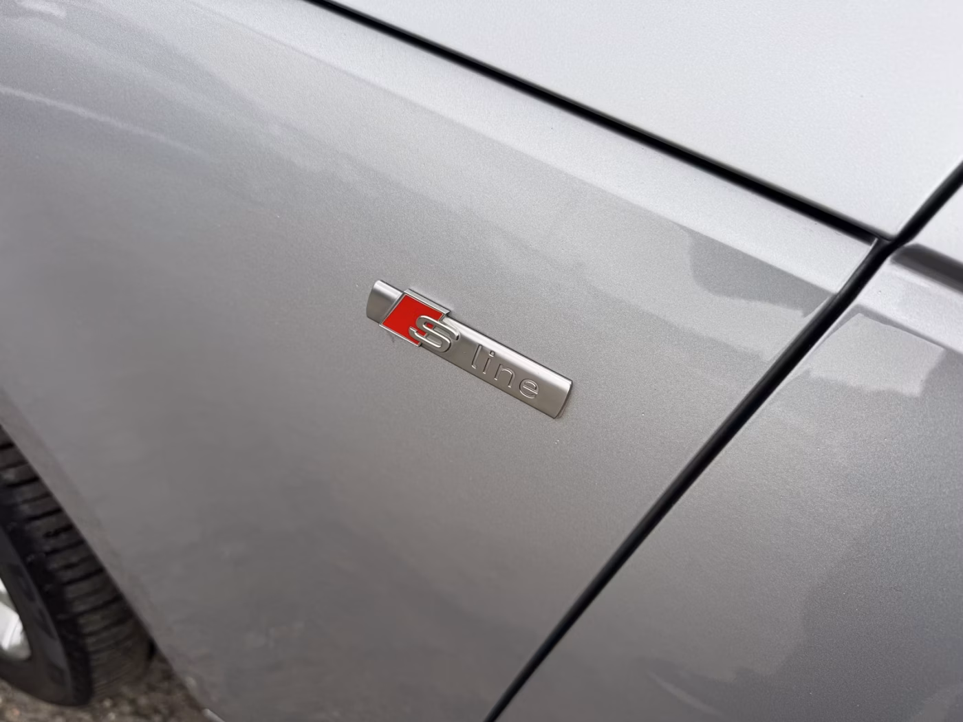 Audi A4 фото 11
