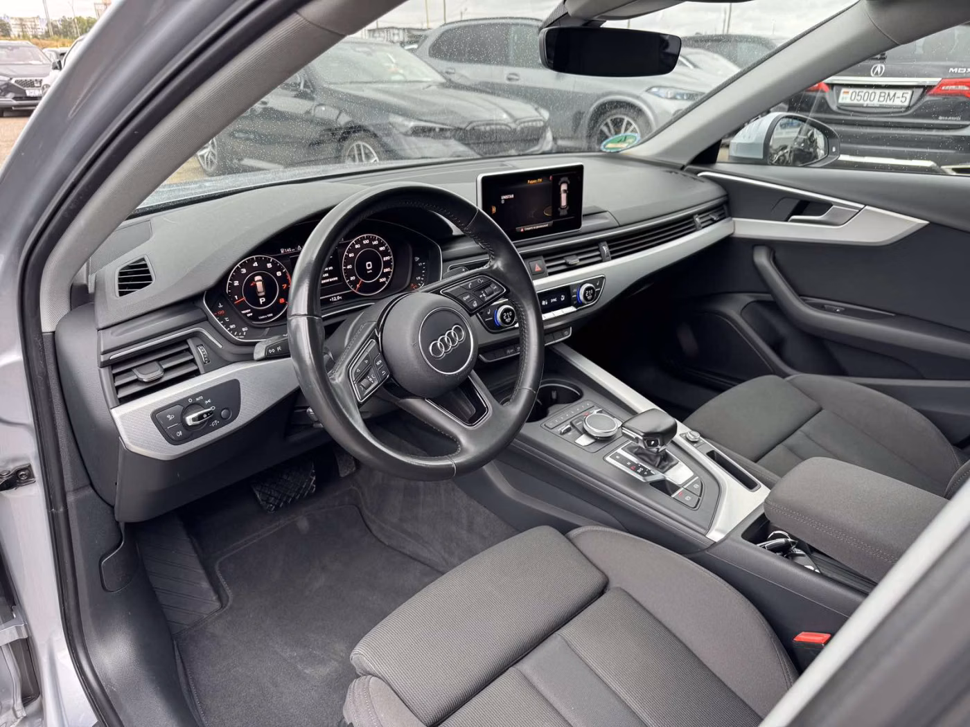 Audi A4 фото 19