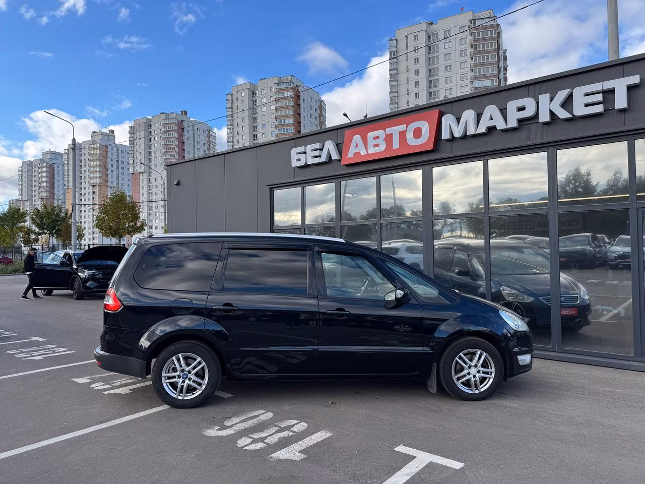 Ford Galaxy фото 4