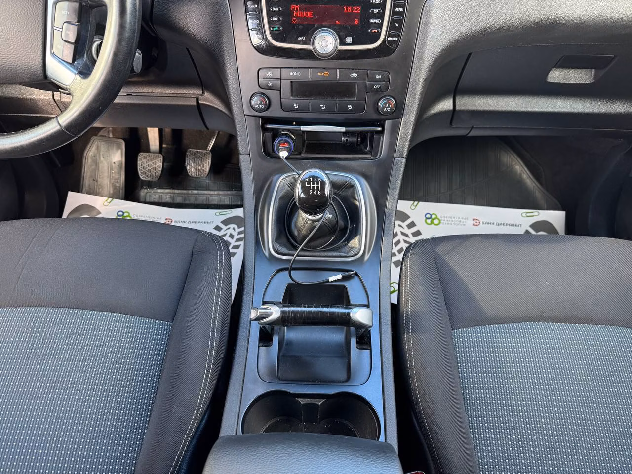 Ford Galaxy фото 13