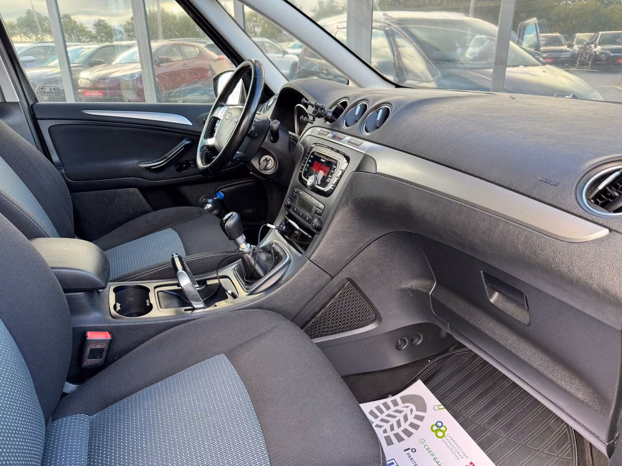 Ford Galaxy фото 19