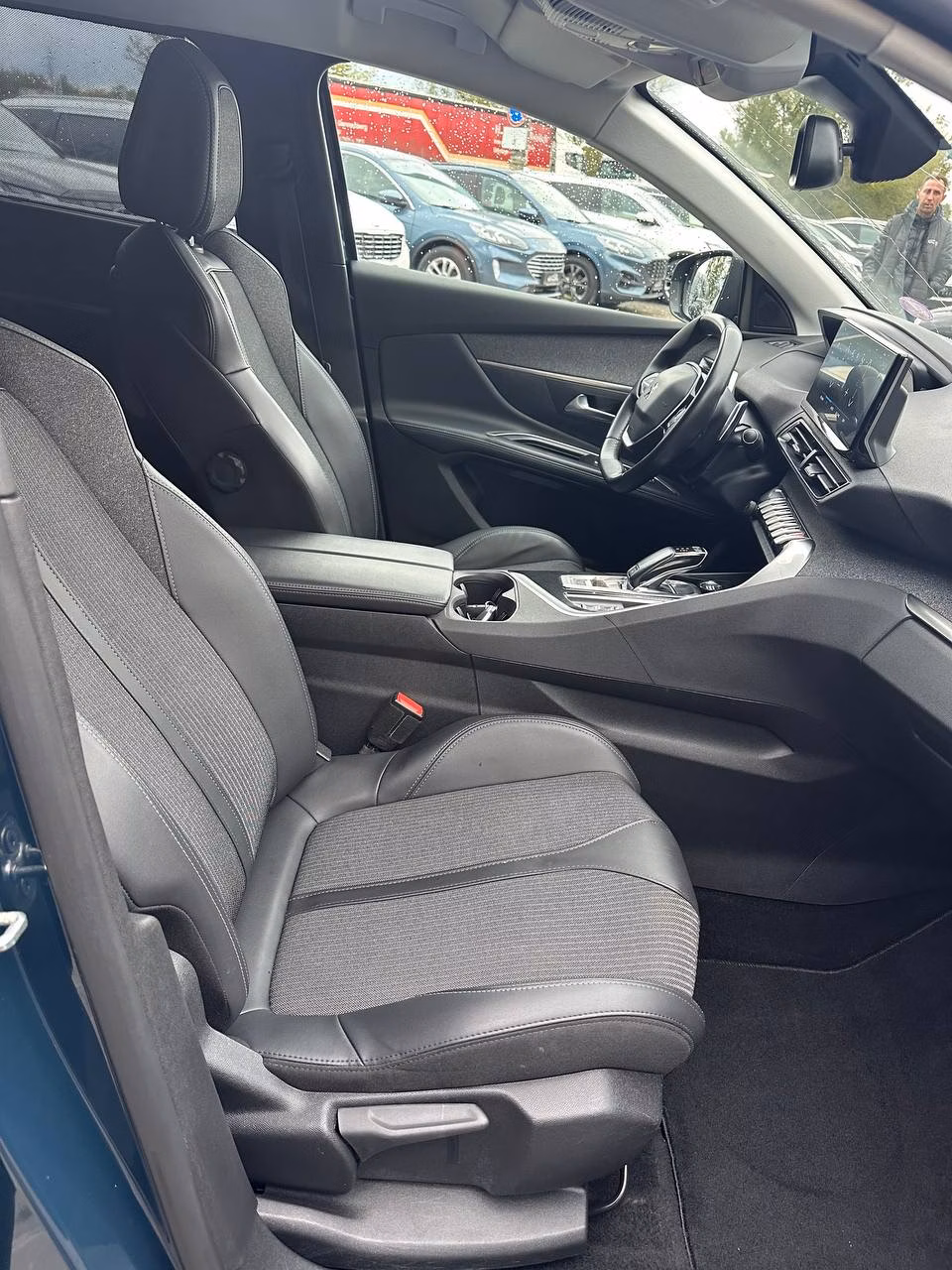 Peugeot 5008 фото 11