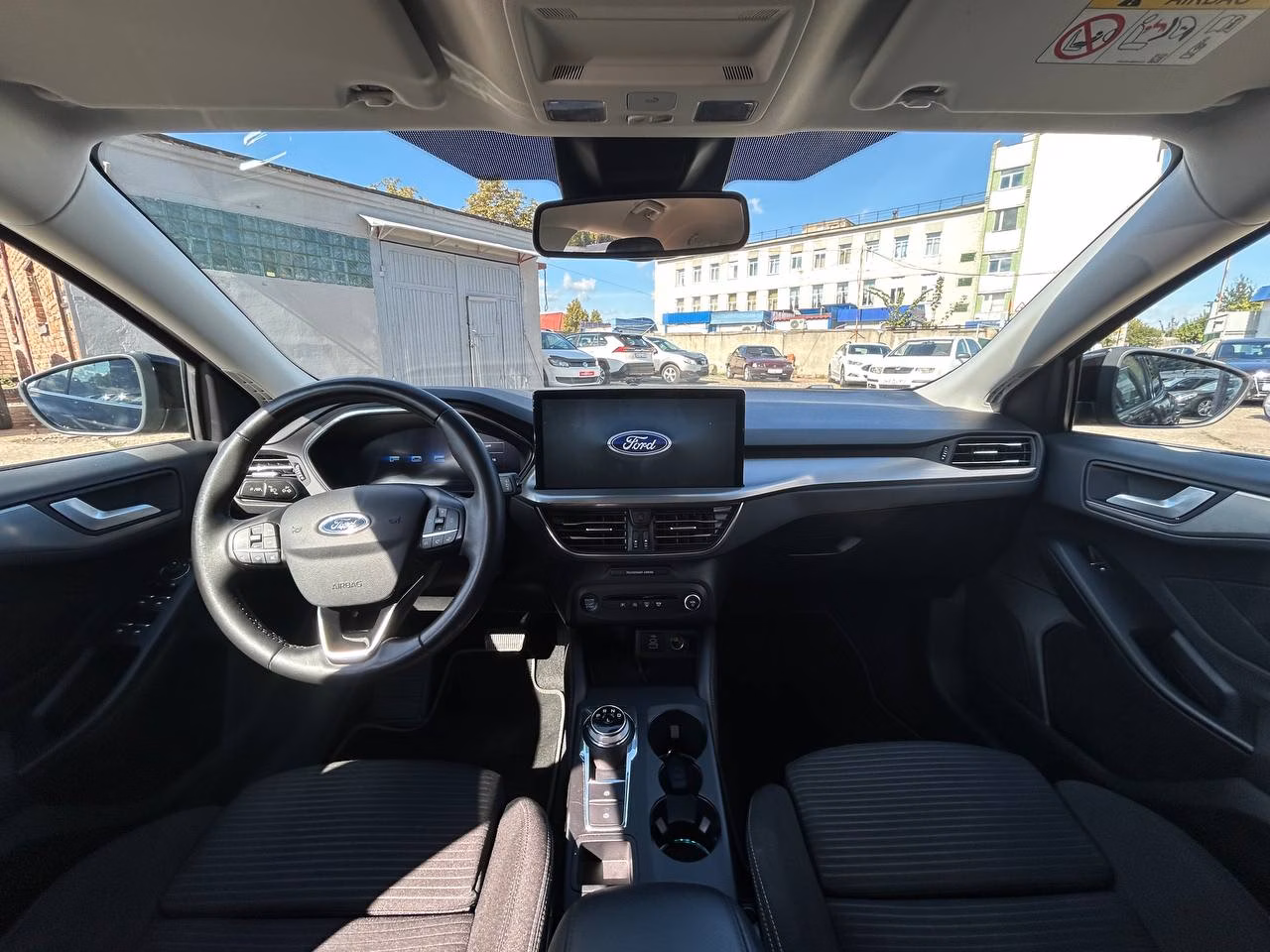 Ford Focus фото 12