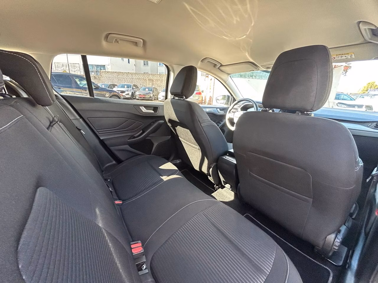 Ford Focus фото 14