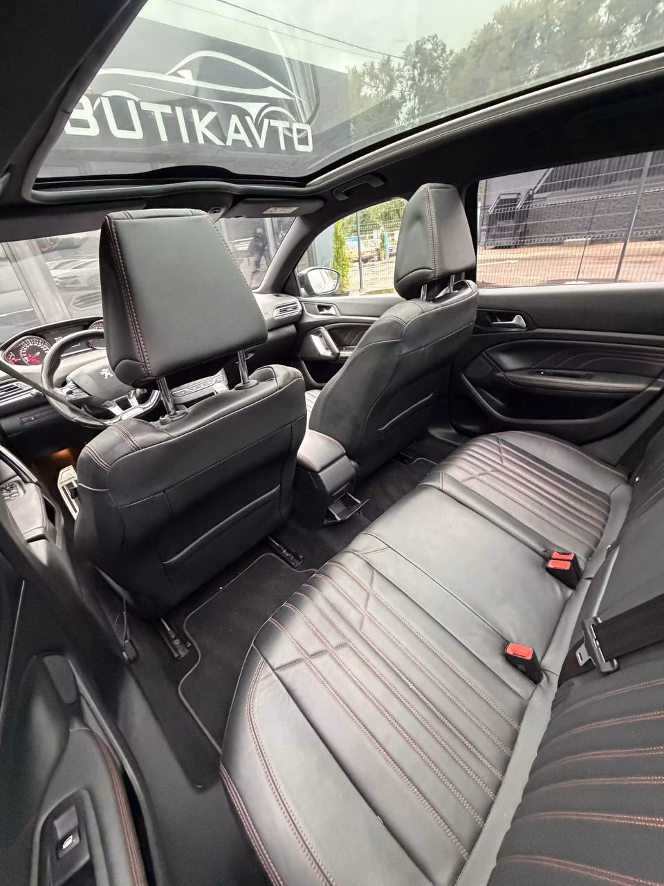 Peugeot 308 фото 10