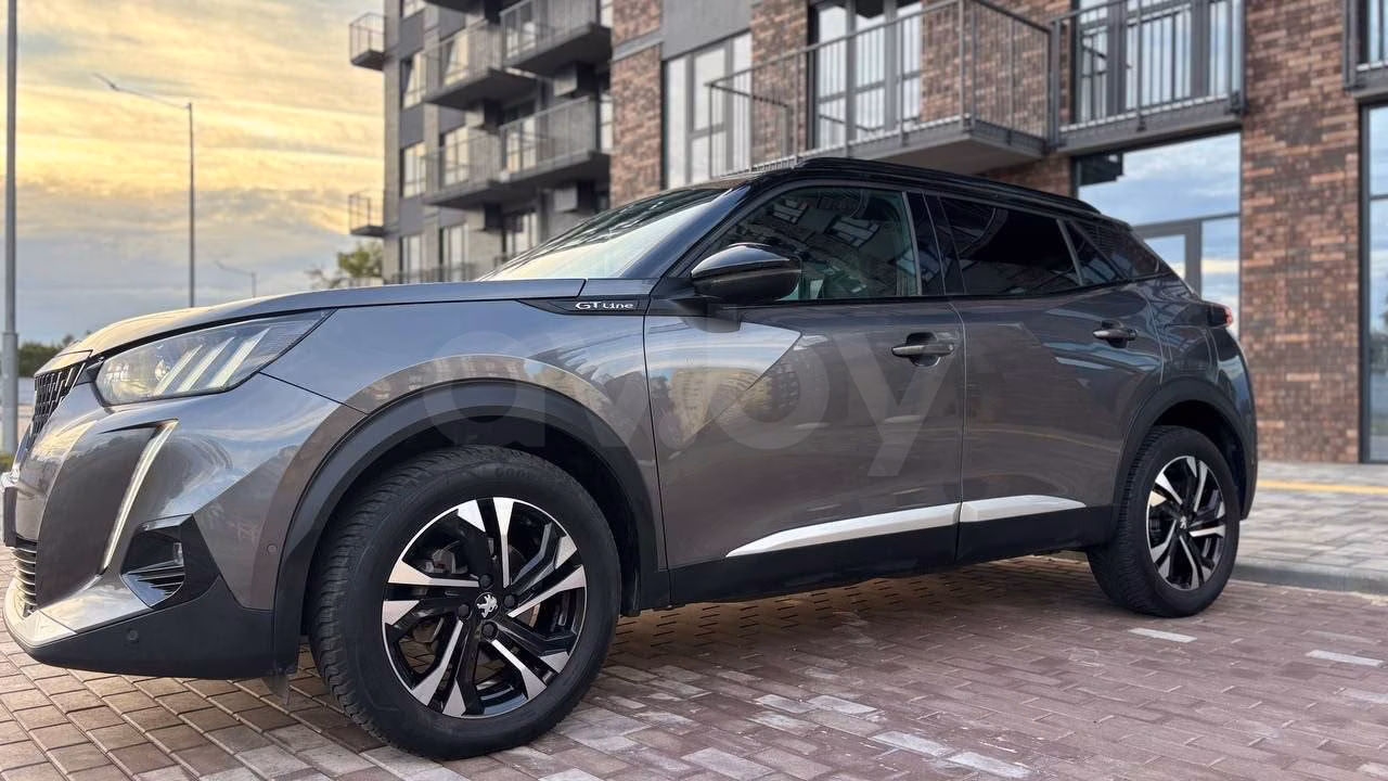 Peugeot 2008 фото 6