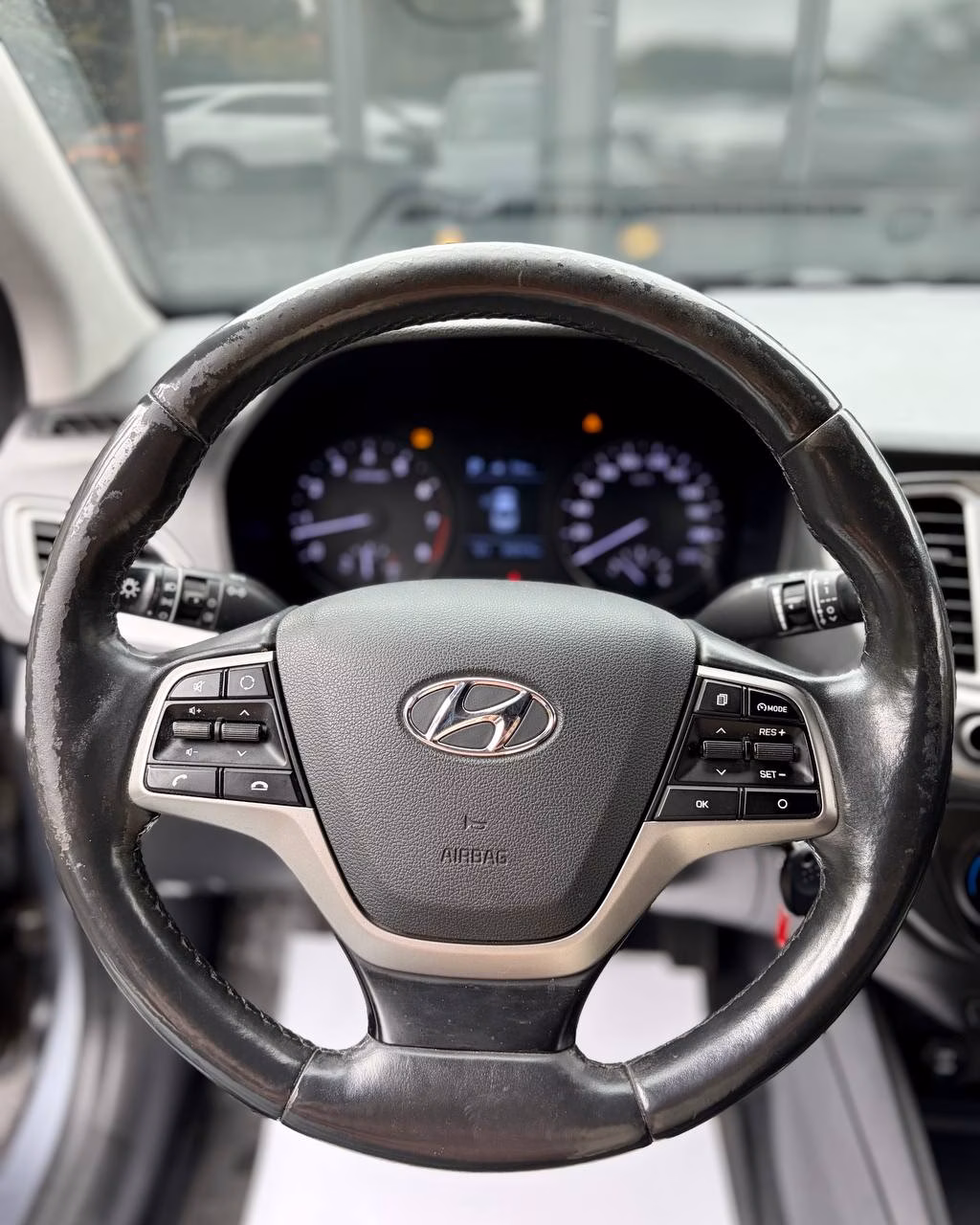 Hyundai Accent фото 15