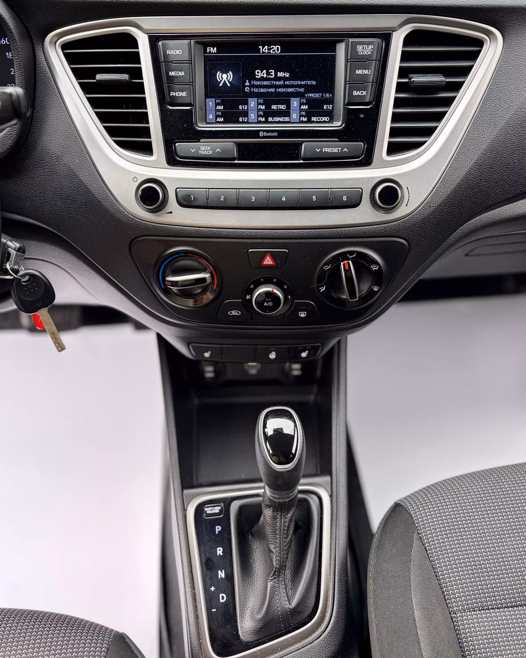 Hyundai Accent фото 16