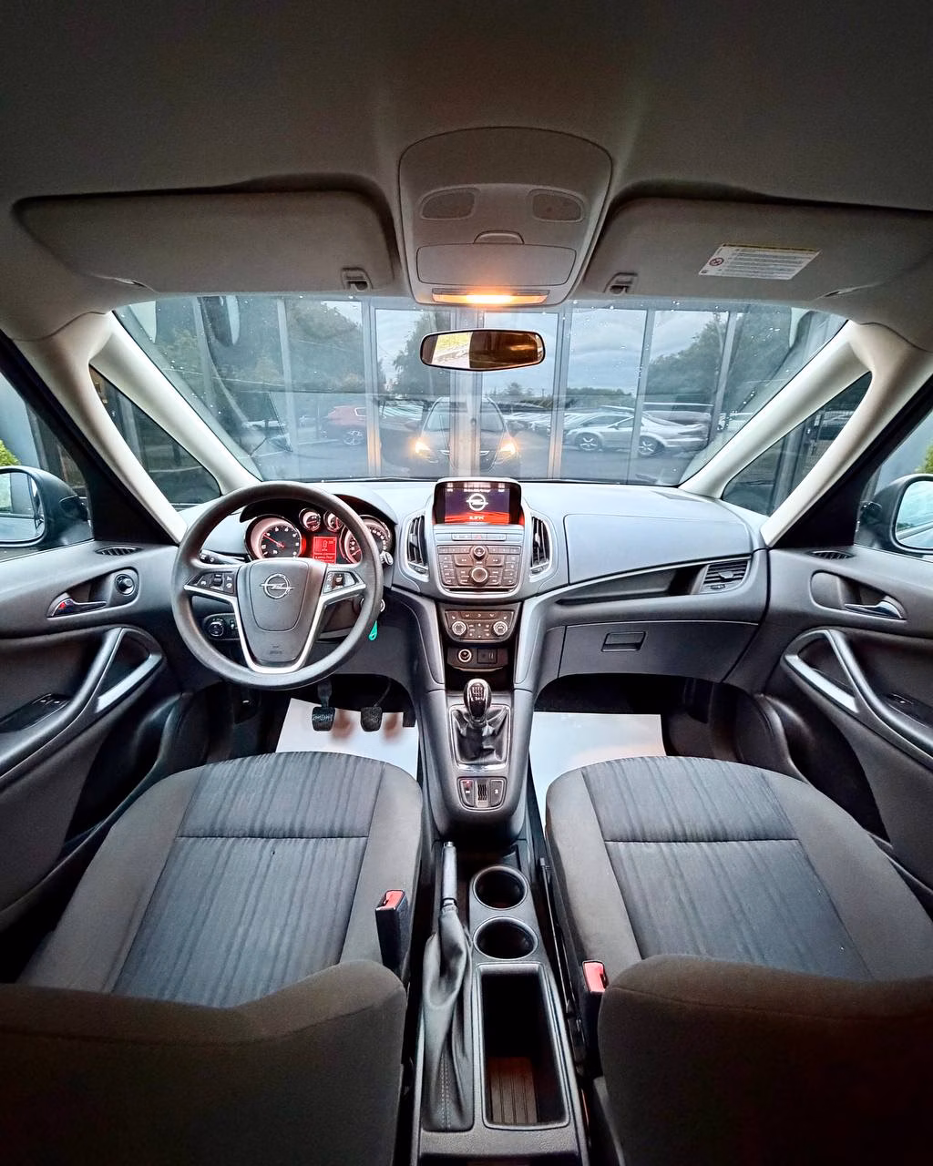 Opel Zafira фото 7