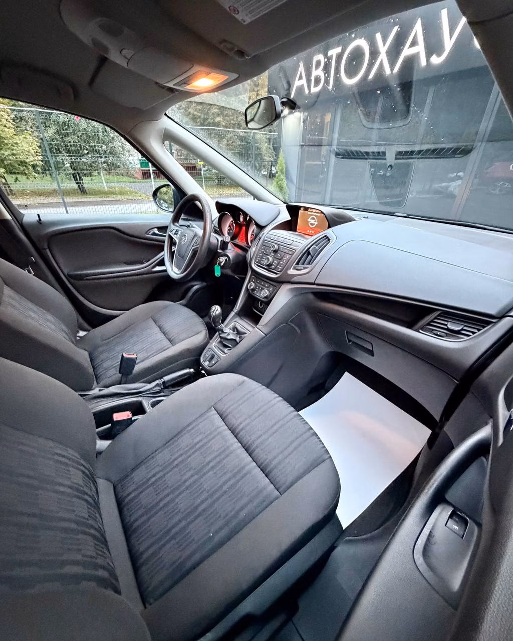 Opel Zafira фото 12