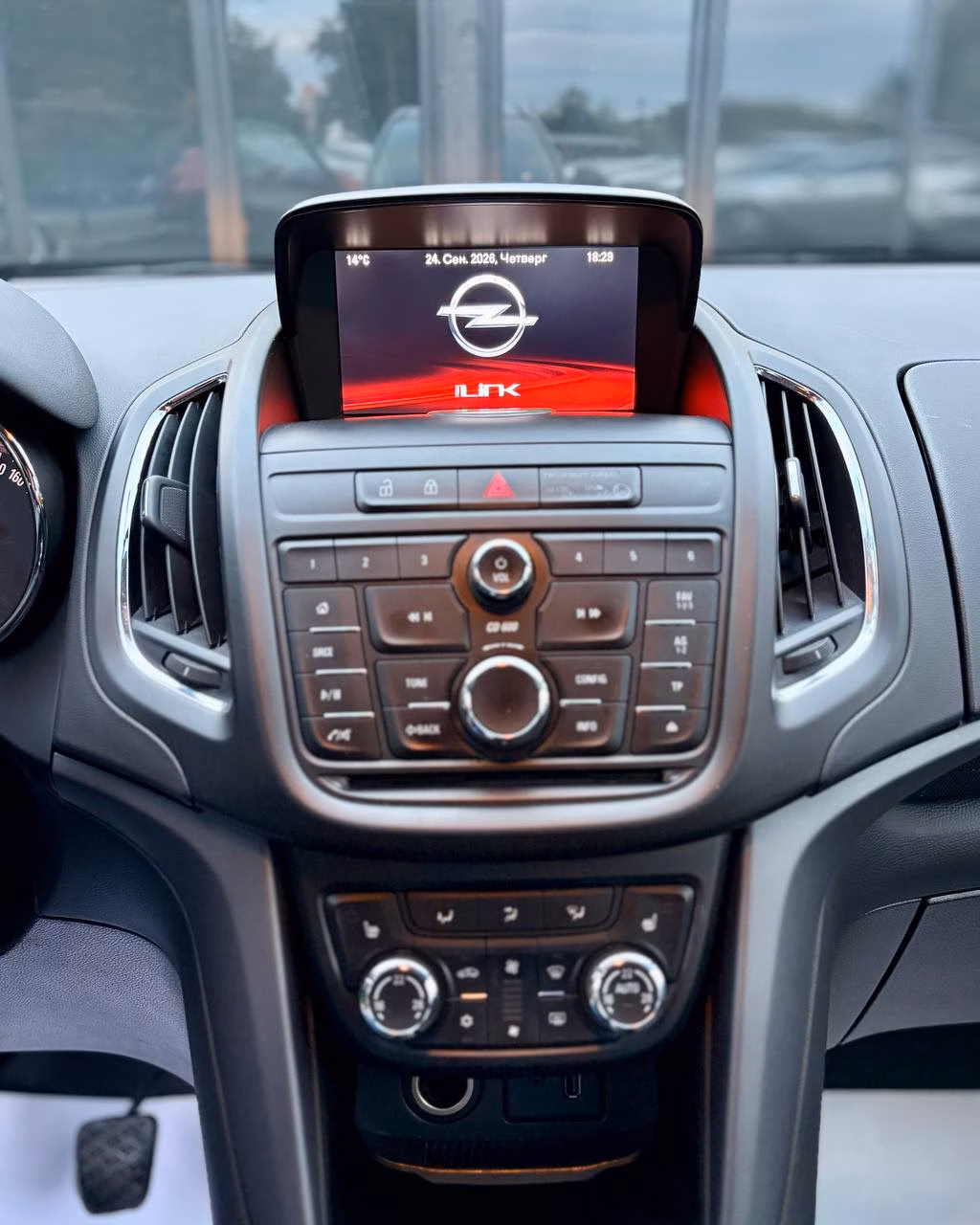 Opel Zafira фото 13