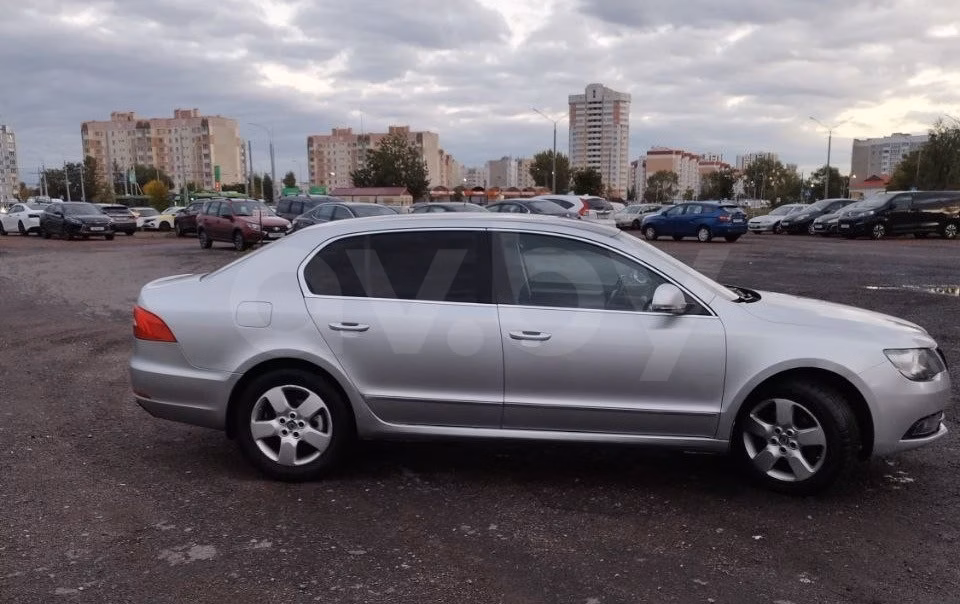 Skoda Superb фото 5