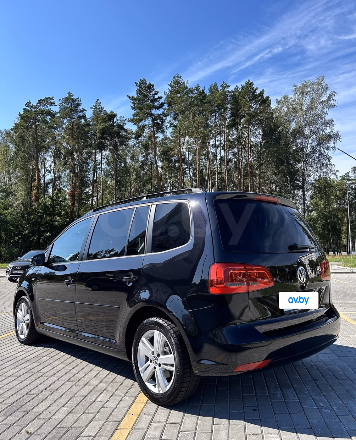 Volkswagen Touran фото 3