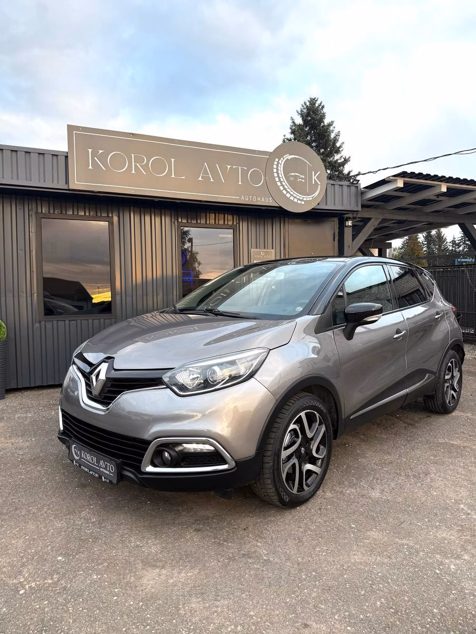 Renault Captur фото 2