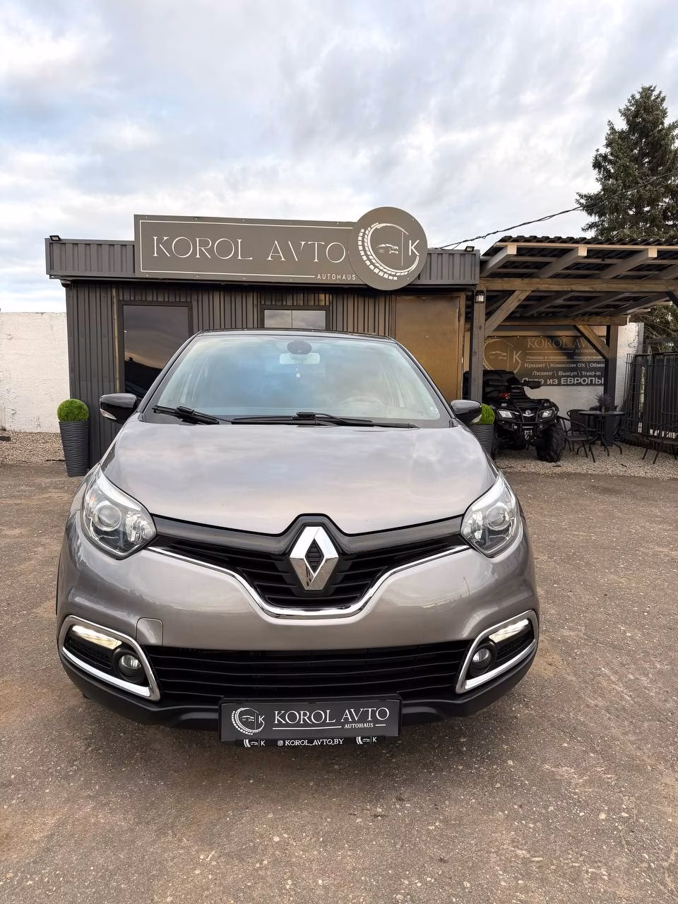 Renault Captur фото 8