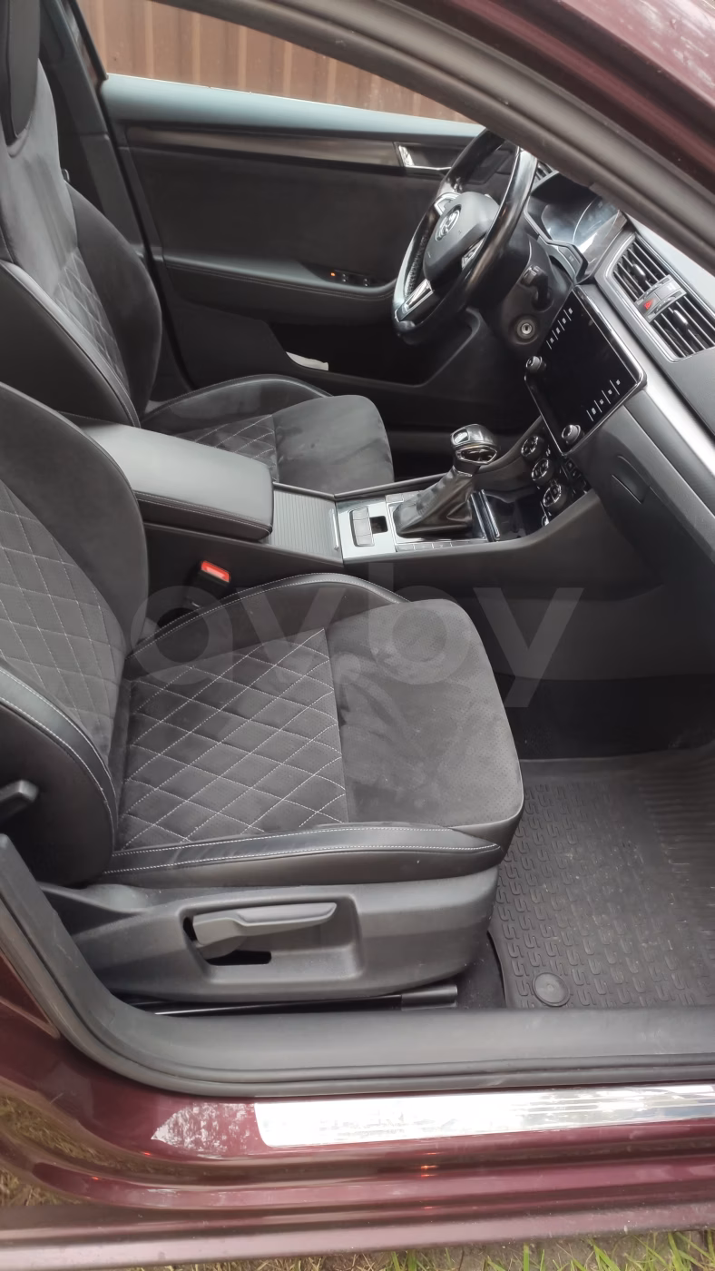 Skoda Superb фото 8