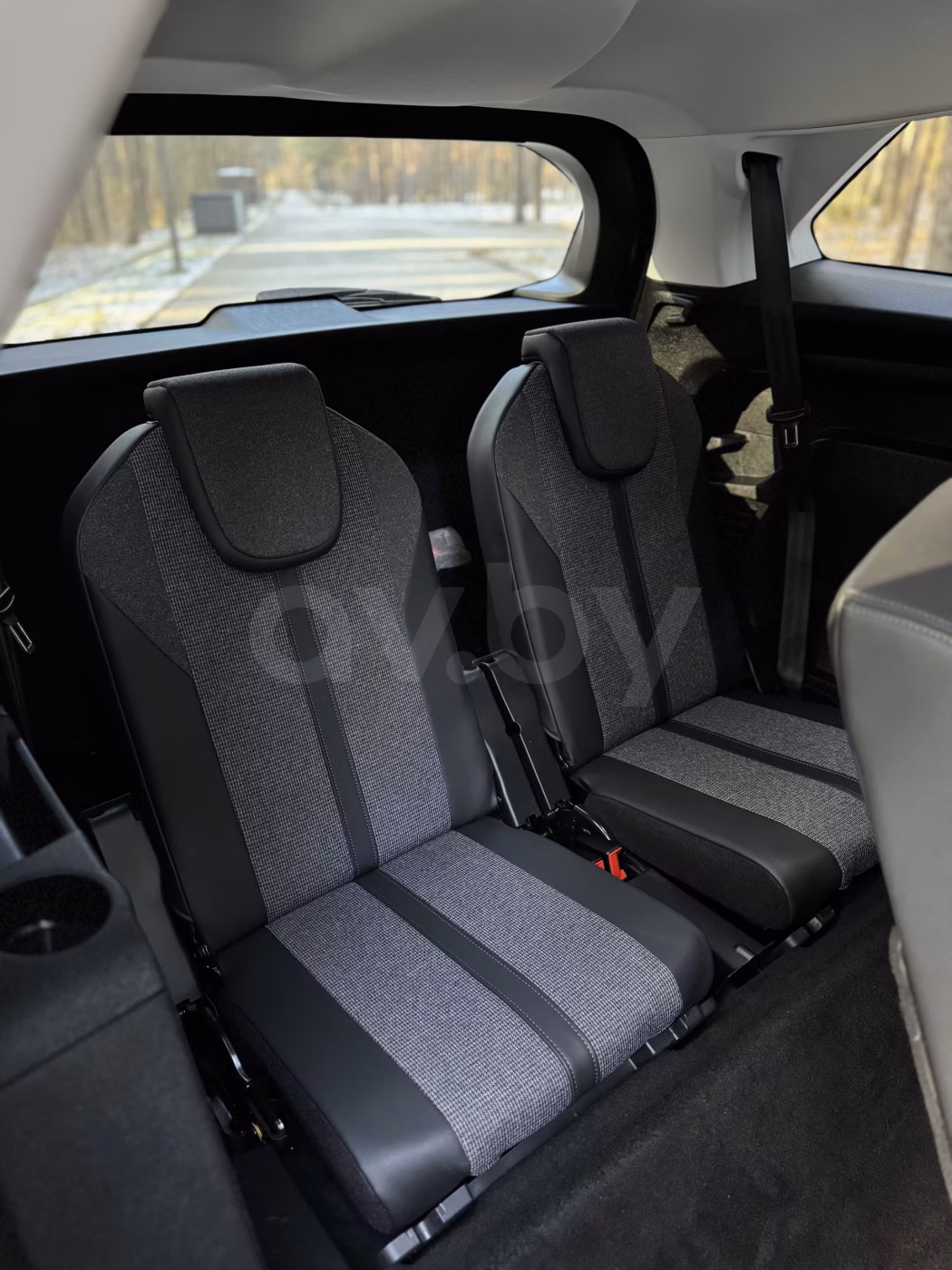 Peugeot 5008 фото 10