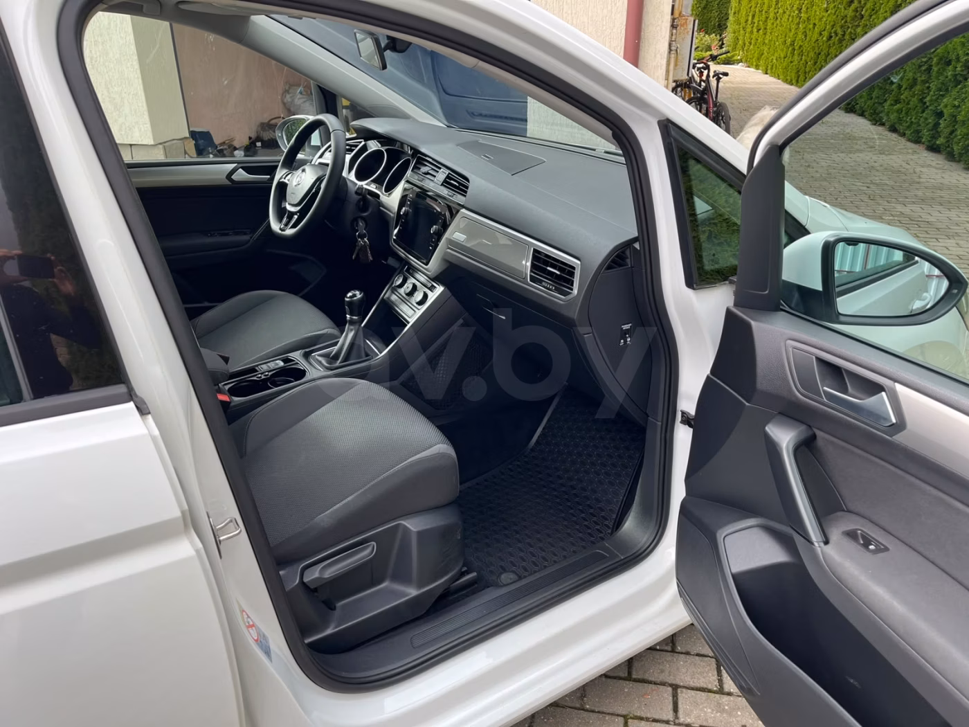 Volkswagen Touran фото 7