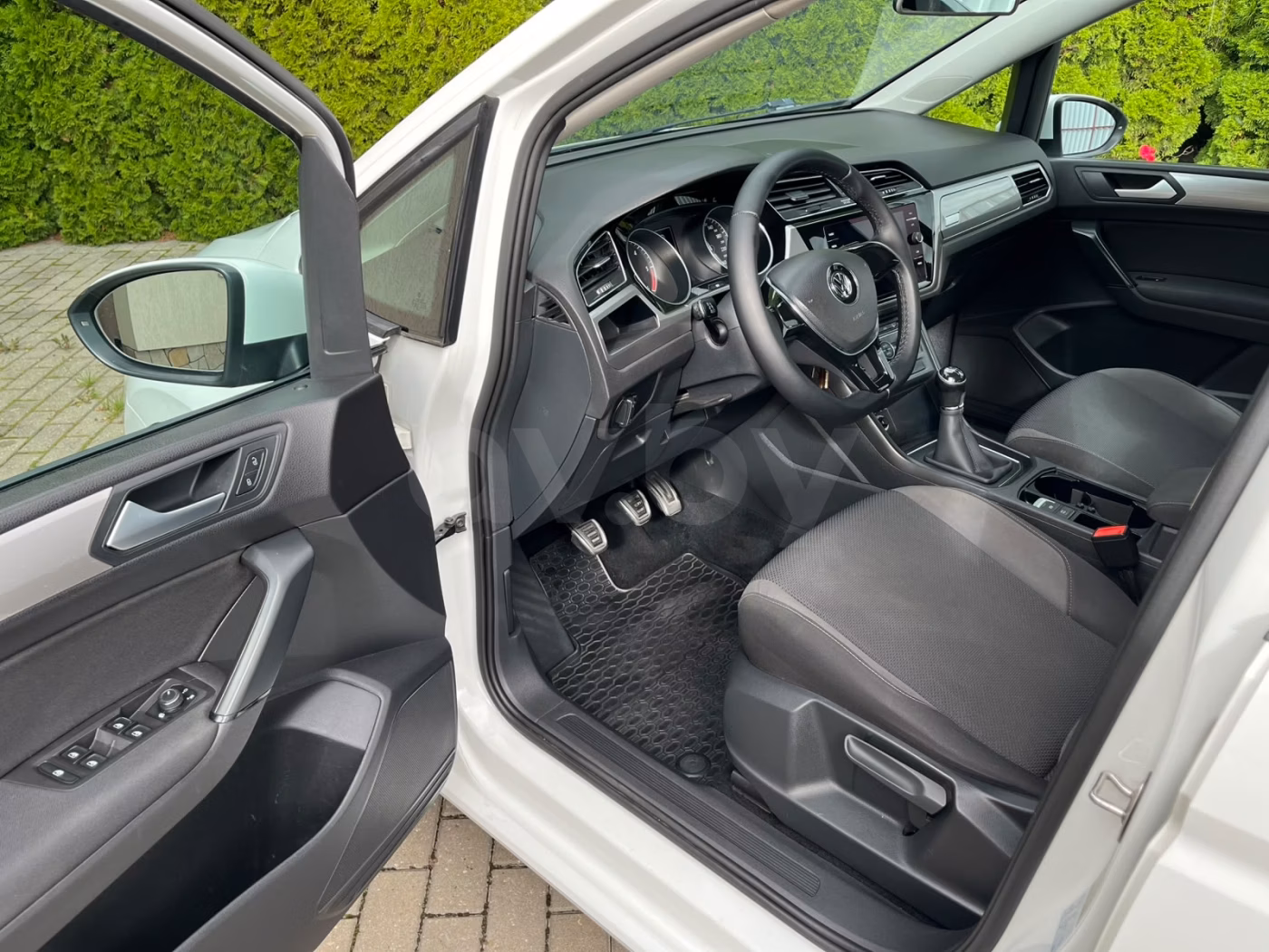 Volkswagen Touran фото 9