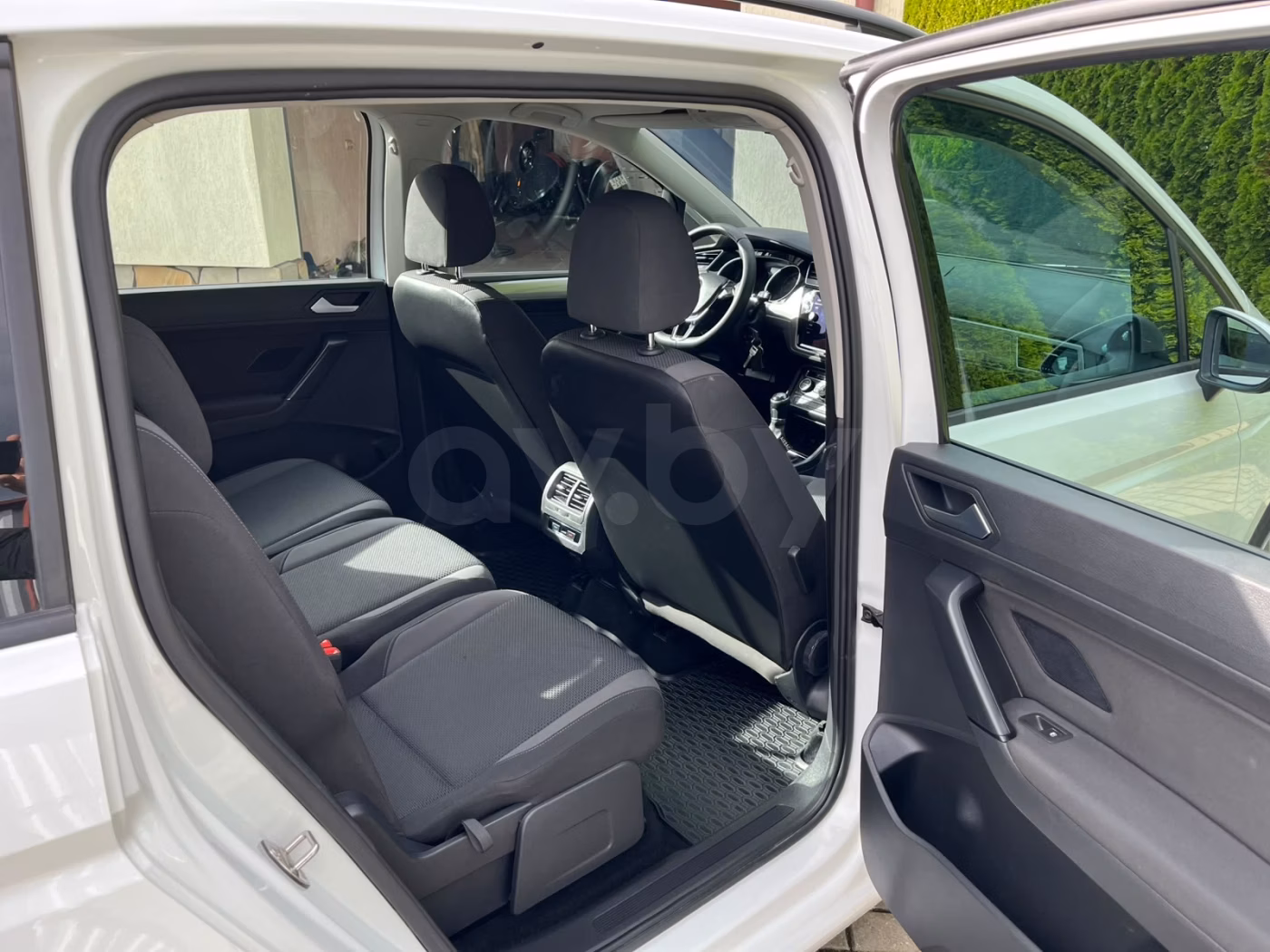 Volkswagen Touran фото 10
