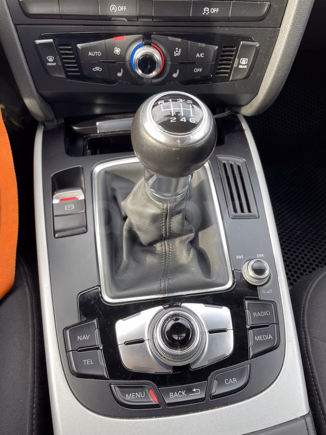 Audi A4 фото 7