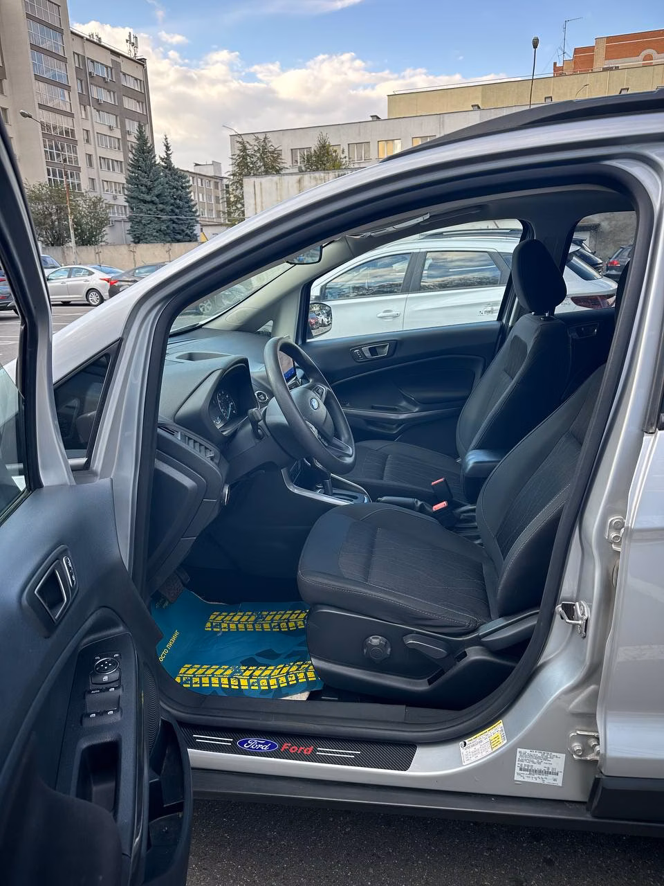 Ford EcoSport фото 11