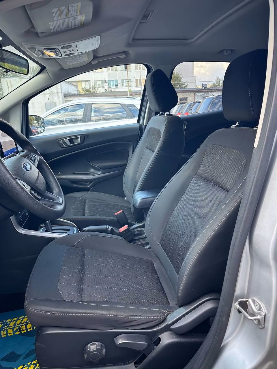 Ford EcoSport фото 12