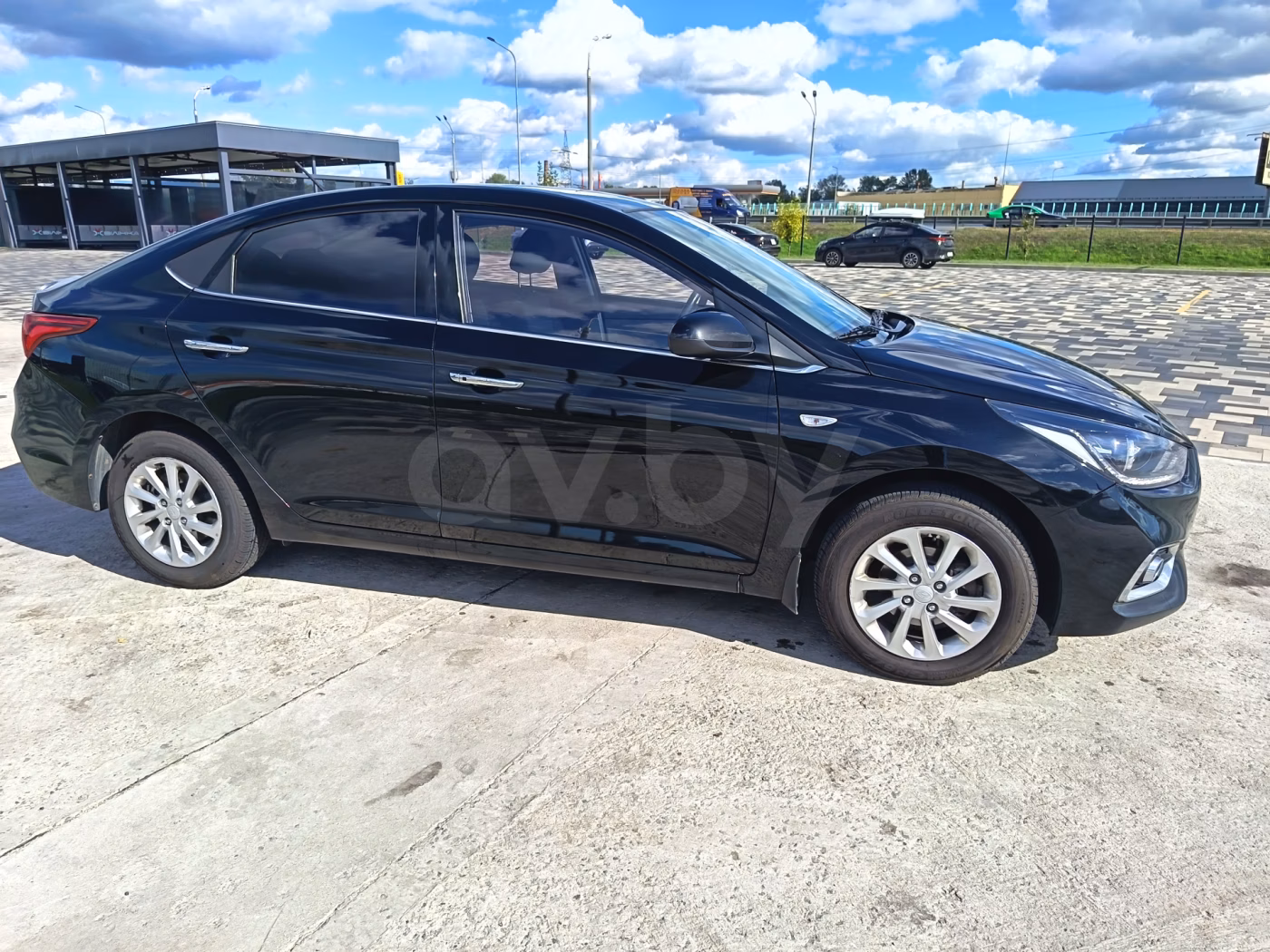 Hyundai Accent фото 2