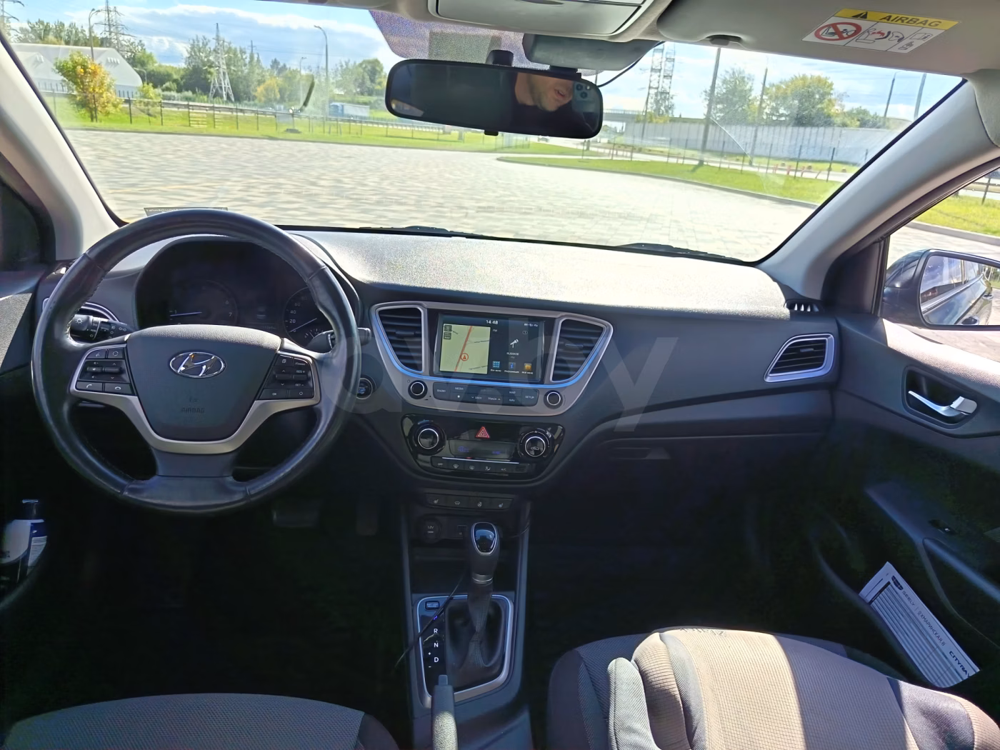 Hyundai Accent фото 5