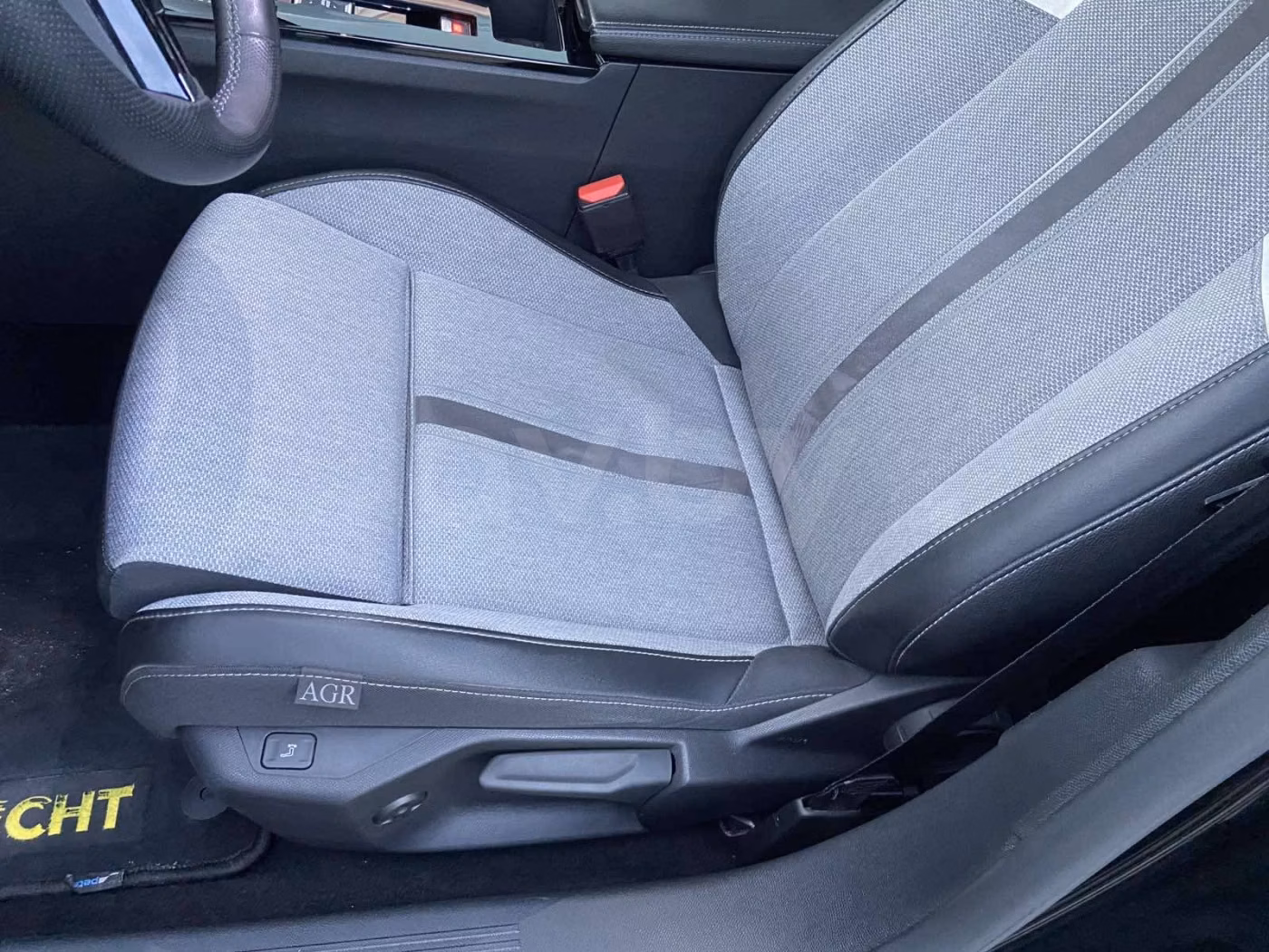 Opel Astra фото 11
