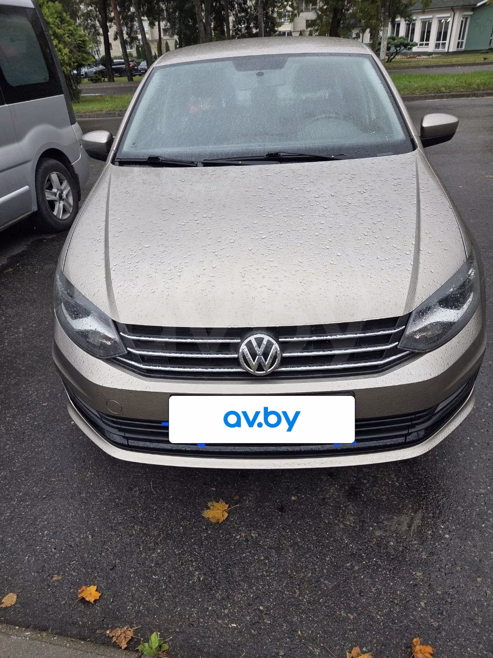 Volkswagen Polo Sedan фото 4