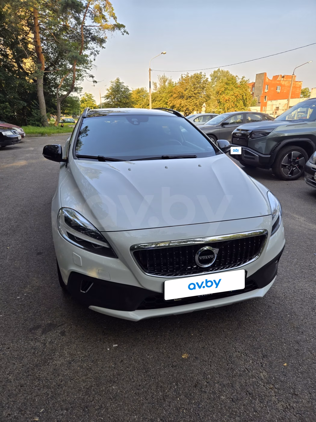 Volvo V40 Cross Country фото 2