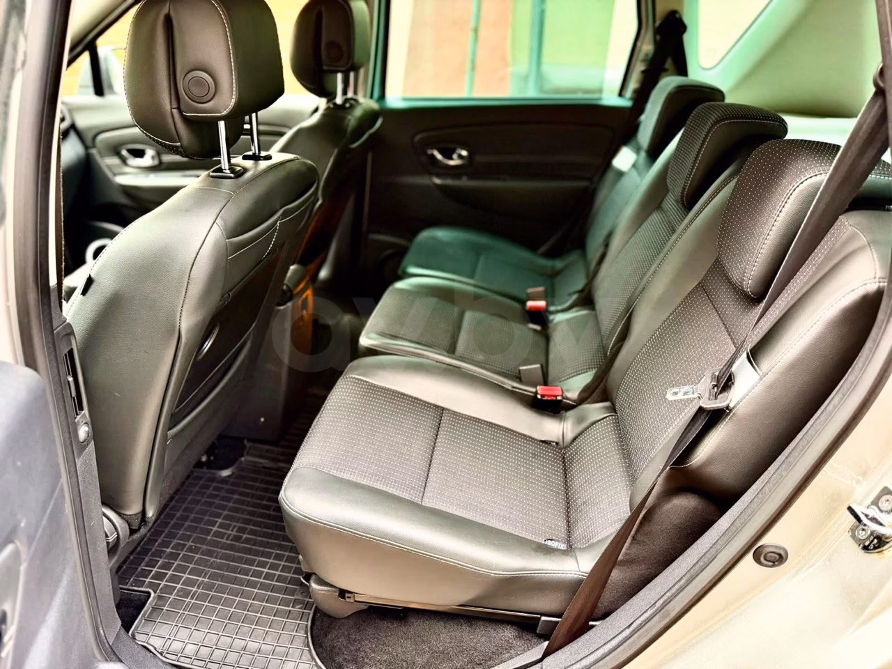 Renault Scenic фото 14