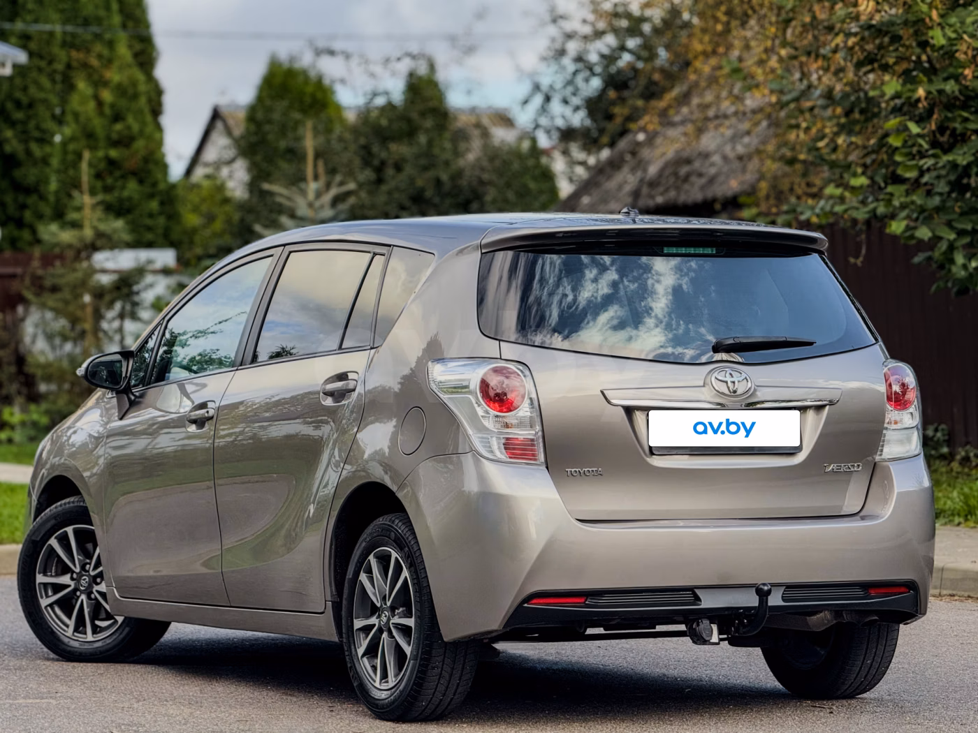 Toyota Verso фото 6