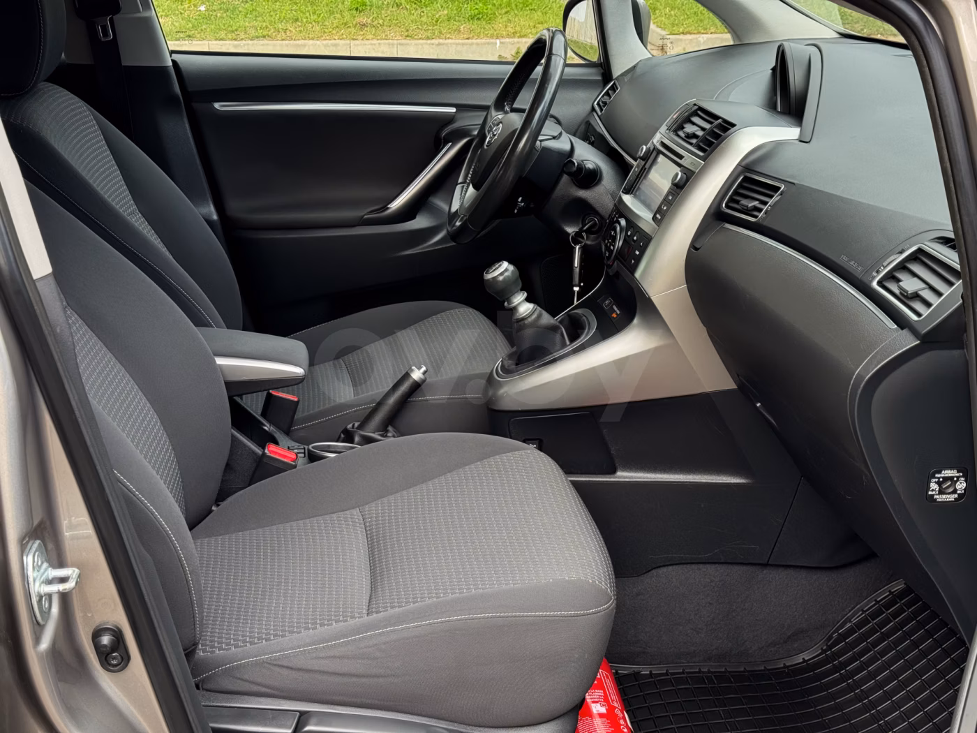 Toyota Verso фото 16