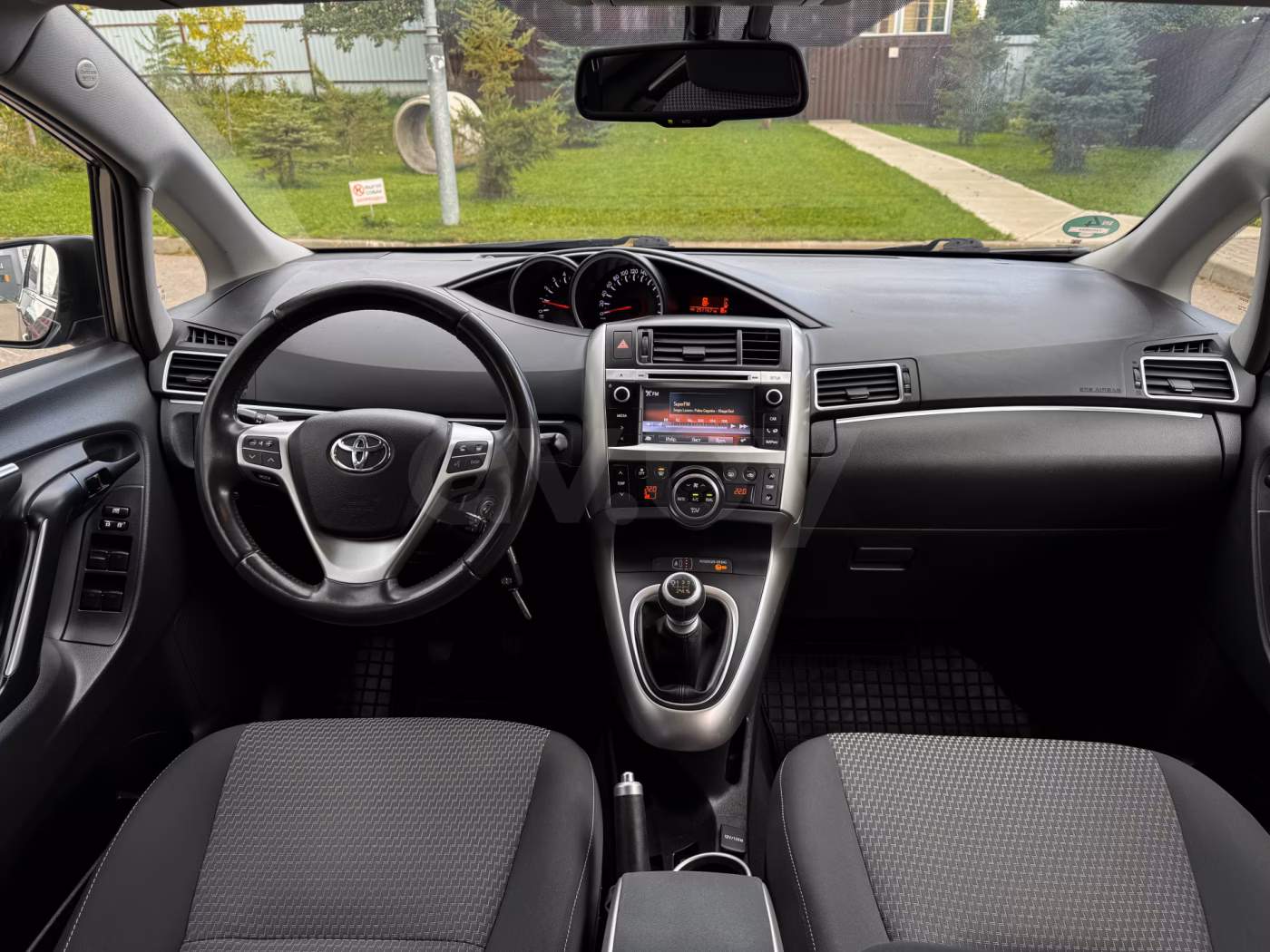 Toyota Verso фото 18