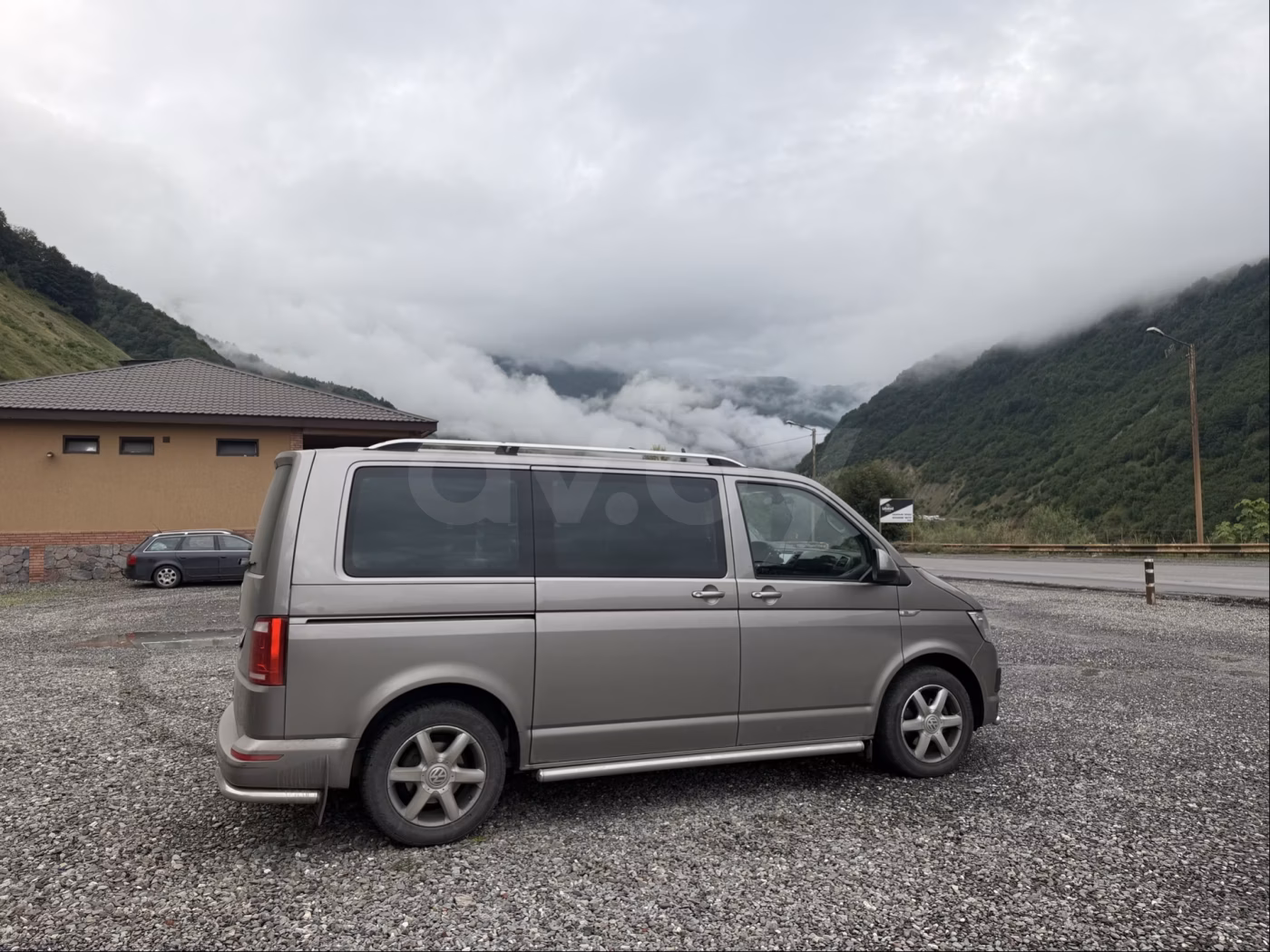 Volkswagen Multivan фото 3