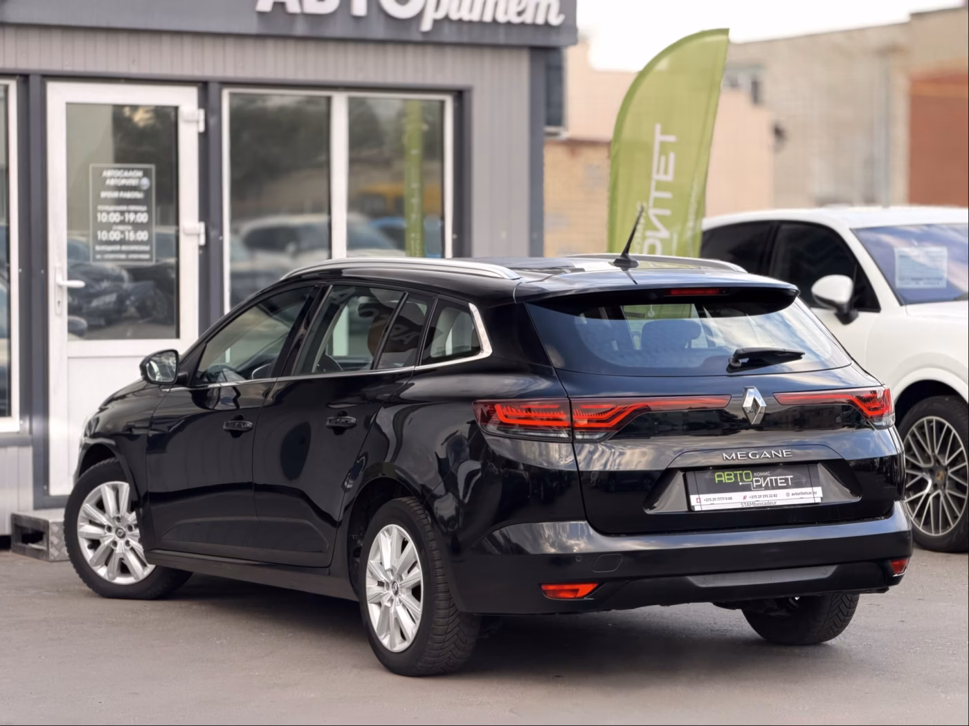 Renault Megane фото 9