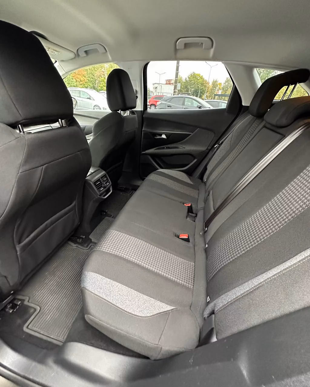 Peugeot 3008 фото 8
