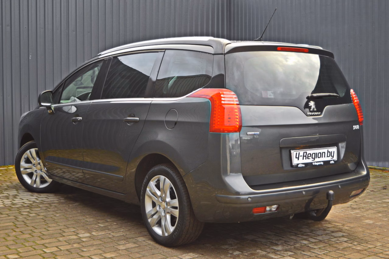 Peugeot 5008 фото 5