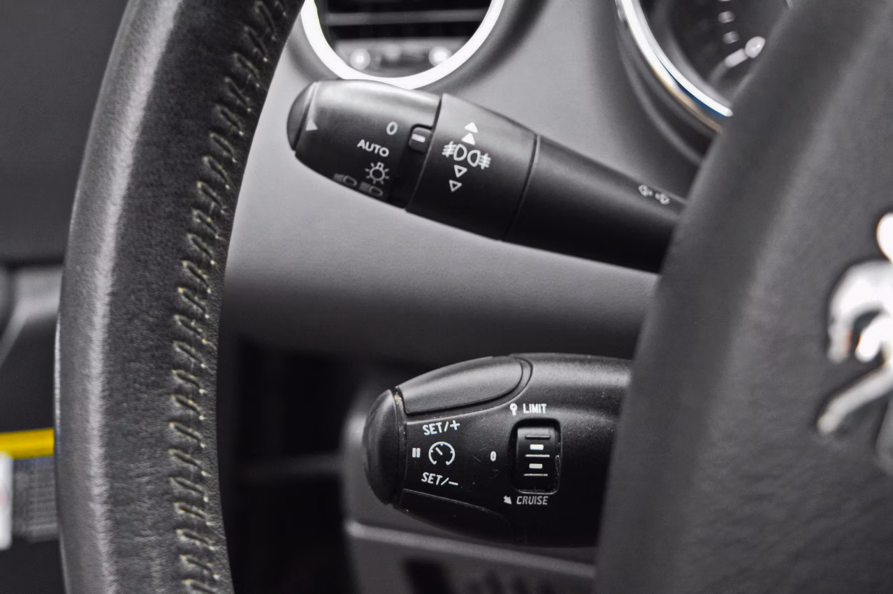 Peugeot 5008 фото 19