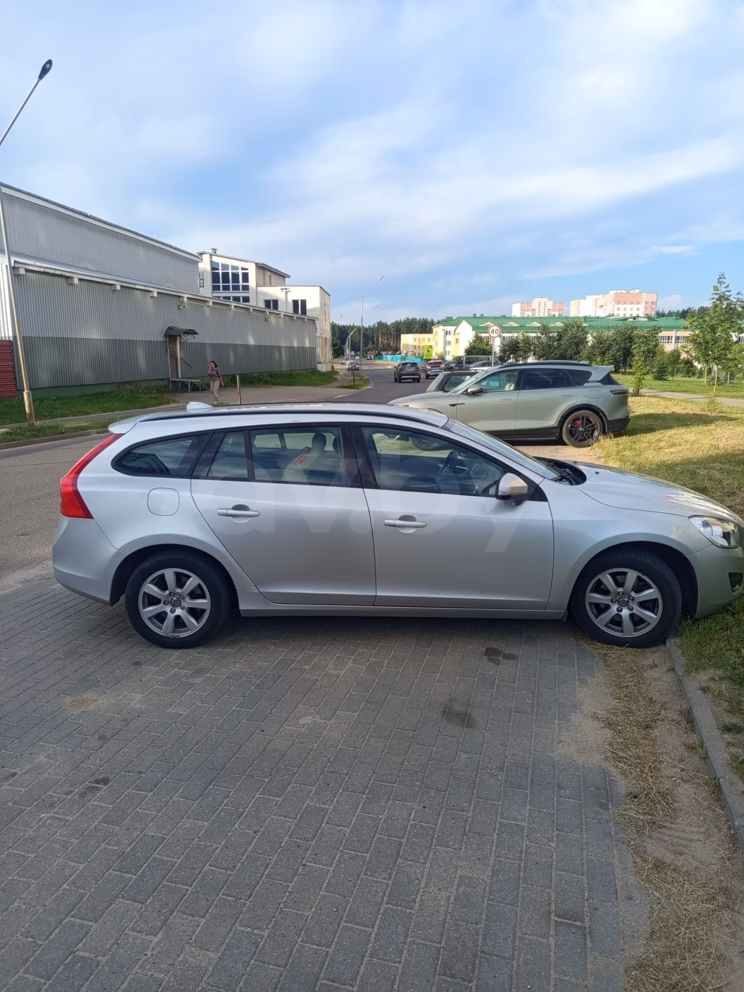 Volvo V60 фото 4