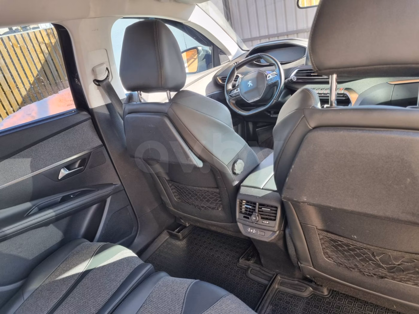 Peugeot 5008 фото 3