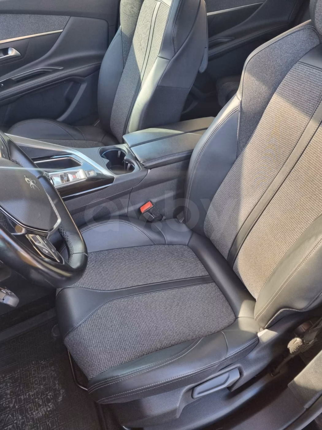 Peugeot 5008 фото 8
